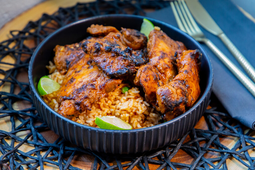 Pollo Box Food Discovery Box - Deli Star